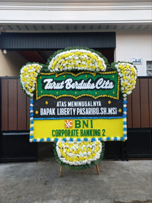 Papan Bunga Duka di Sembulang